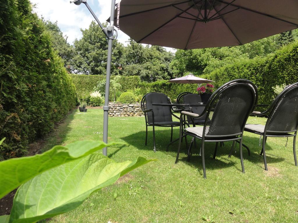 B&B Appartementen Engelenhof Stevensweert Екстер'єр фото